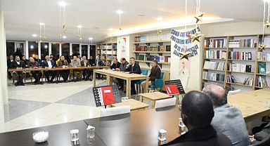 Karaman Temsilciliği tarafından ÖNDER İmam Hatipliler Derneğinde düzenlenen sahur programına katılarak misafirlerle bir araya geldi.