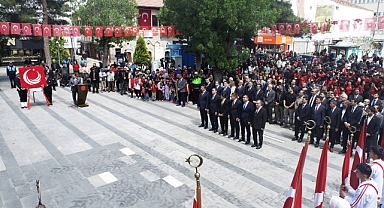 TÜRK DİL BAYRAMI TÖRENLERLE KUTLANIYOR