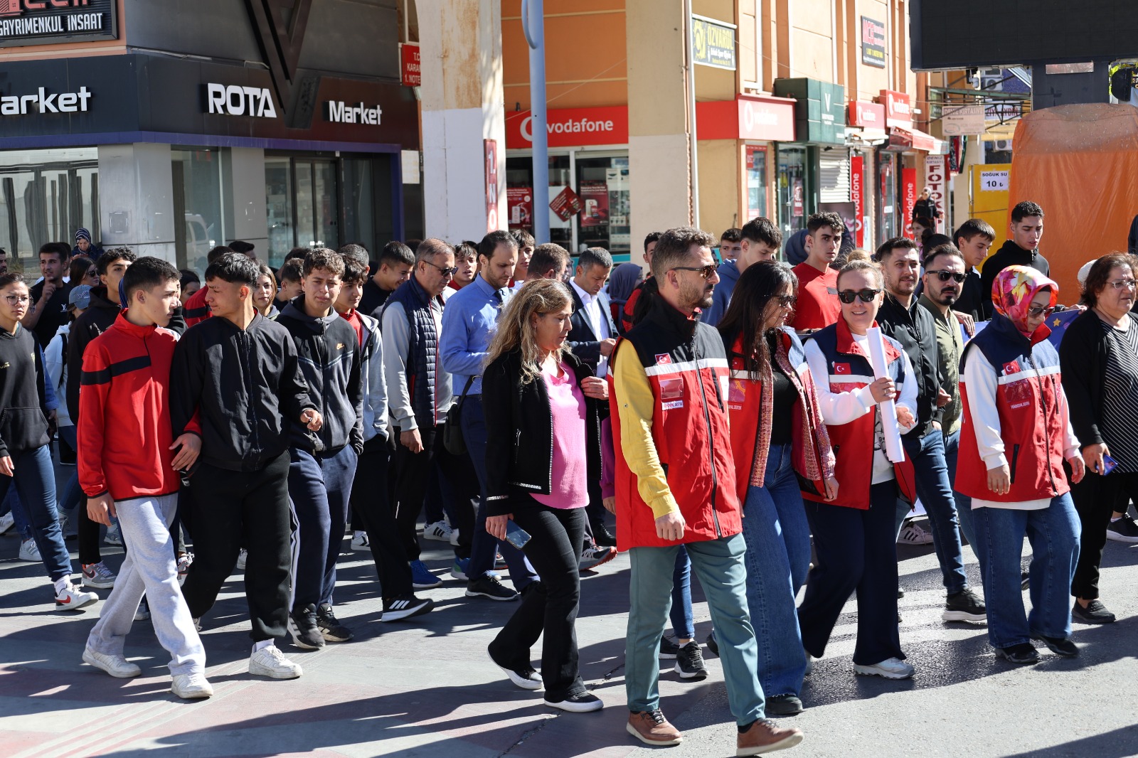 KARAMAN’DA AMATÖR SPOR HAFTASI ETKİNLİKLERİ COŞKUYLA BAŞLADI