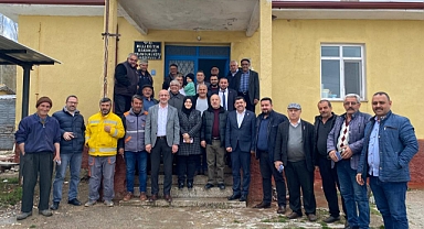 AK Partili Adaylar Köylere Çıkarma Yaptı