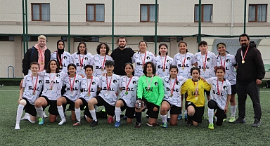 OKUL SPORLARI FUTBOLDA YARI FİNALE ÇIKAN TAKIMLAR BELLİ OLDU
