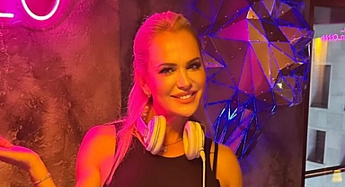 FERDİ AYDIN HATRINA DJ KABİNİNE ÇIKTI
