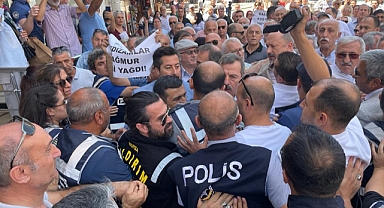 BURSA’DA BENZİN BİDONLU PROTESTODA ARBEDE YAŞANDI