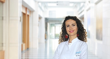 Diş beyazlatma işlemi diş hekimi tarafından yapılmalı