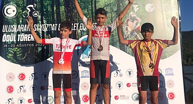 KARAMANLI BİSİKLETÇİLER YOZGAT’TAN MADALYALARLA DÖNDÜ
