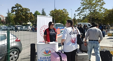 KARAMAN’DA ÜNİVERSİTE KAZANAN ÖĞRENCİLERE SICAK KARŞILAMA