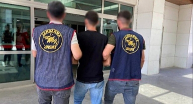 Jandarma, uyuşturucu satıcılarına ve definecilere göz açtırmıyor