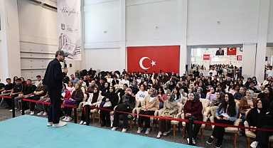 6. KARAMN KİTAP GÜNLERİ'NDE ÜNLÜ YAZARLAR OKURLARIYLA BULUŞUYOR