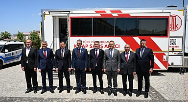 “DİJİTAL ÇAĞDA TÜRKÇE BİLGİ ŞÖLENİ” BAŞLADI