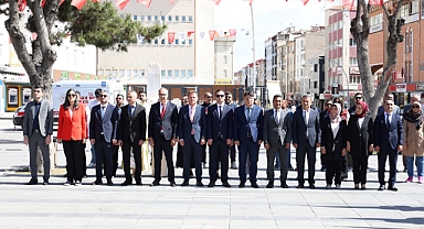KARAMAN’DA GENÇLİK HAFTASI ÇELENK SUNMA TÖRENİYLE BAŞLADI