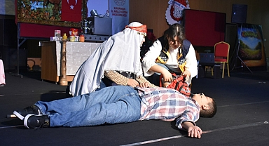 Öğrenciler İngilizceyi Sahneye Taşıdı: Karaman’da English Fest Finali