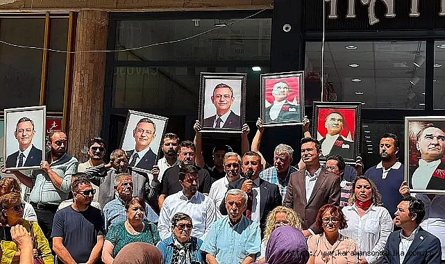 CHP Karaman Teşkilatında Toplu İstifa: Ahmet Recai Evcen ve Parti Yöneticileri Yeni Parti'ye Geçti